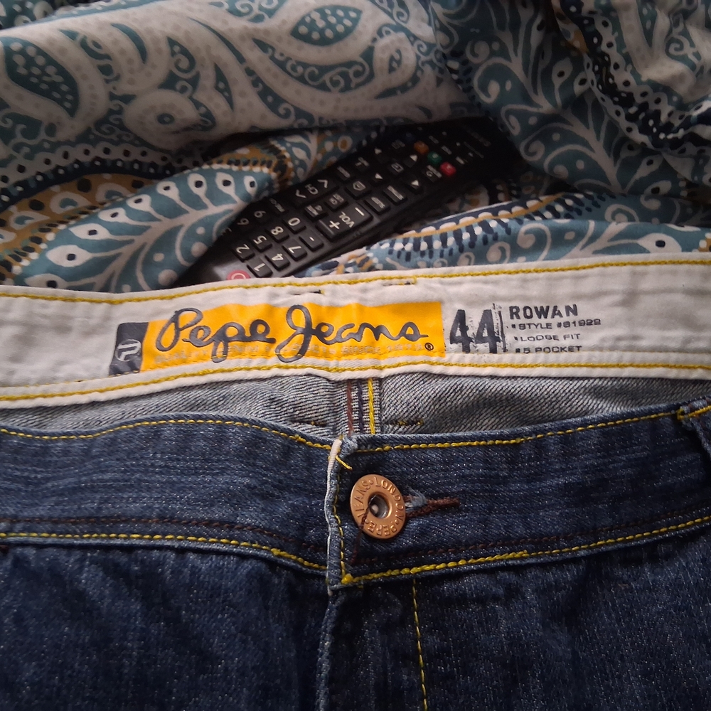 Pepe Jeans Dark Blue Denim with Yellow Accents - Picture 4 of 7